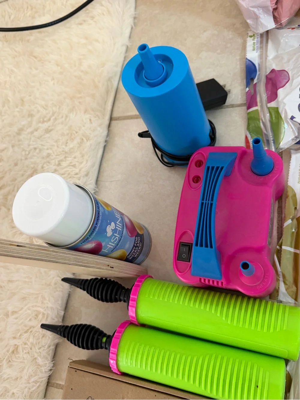 Assorted Professional Latex Balloons & Pumps